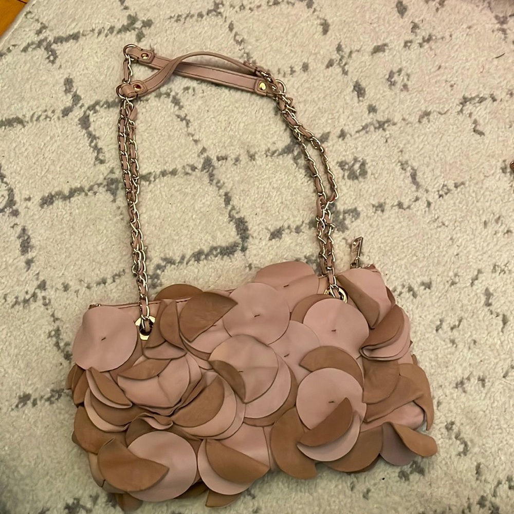 DKNY purse. Can also be worn as a crossbody.